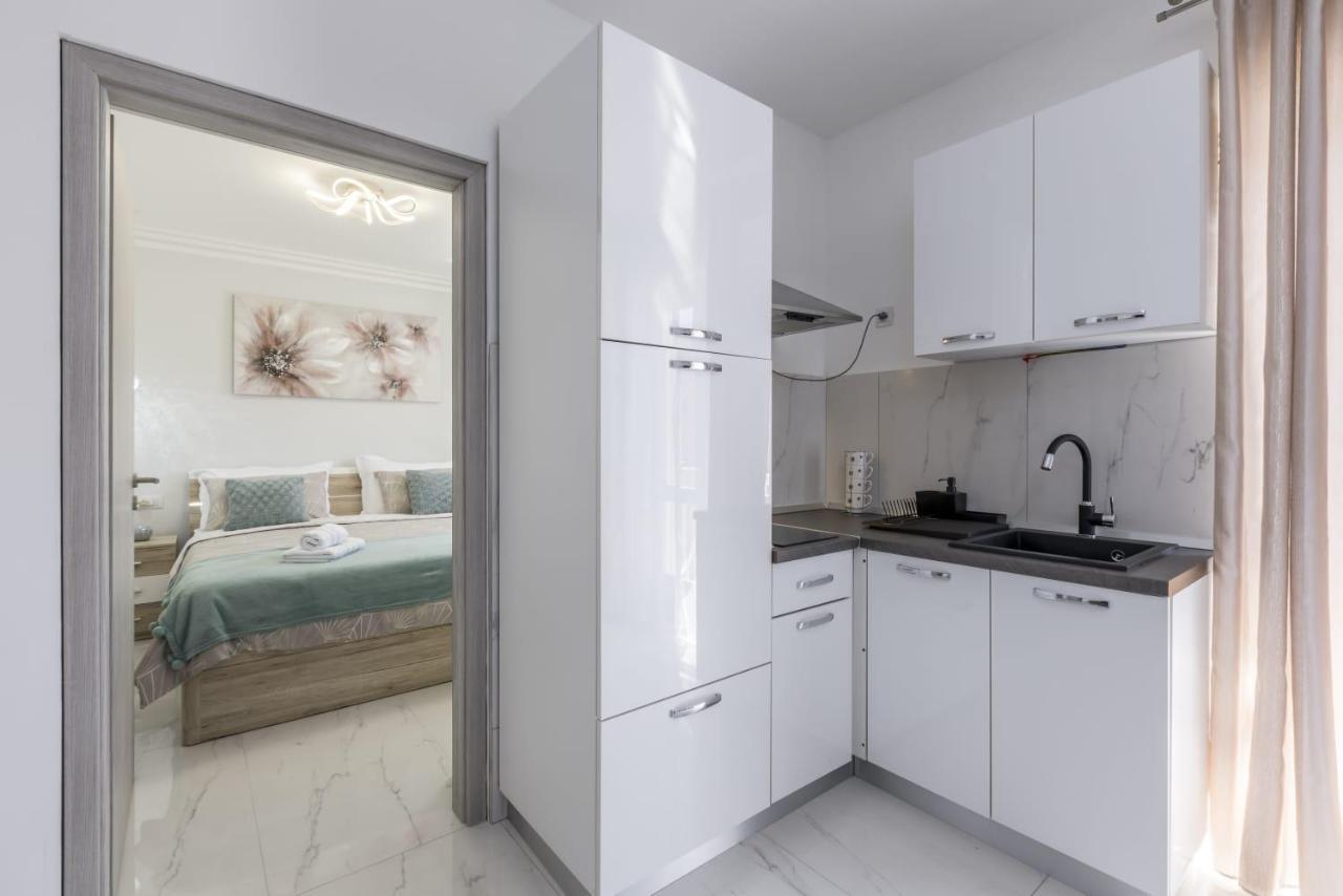 Royal Rose Gold Apartment Vodice Buitenkant foto